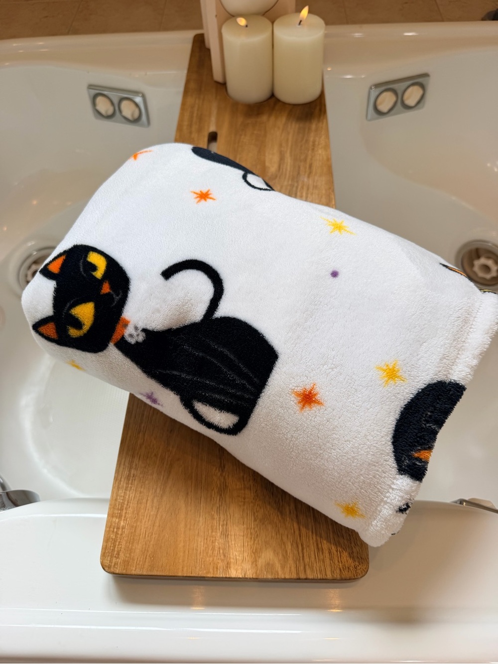 Target White Black Cat Pattern Halloween throw blanket 50”x60”